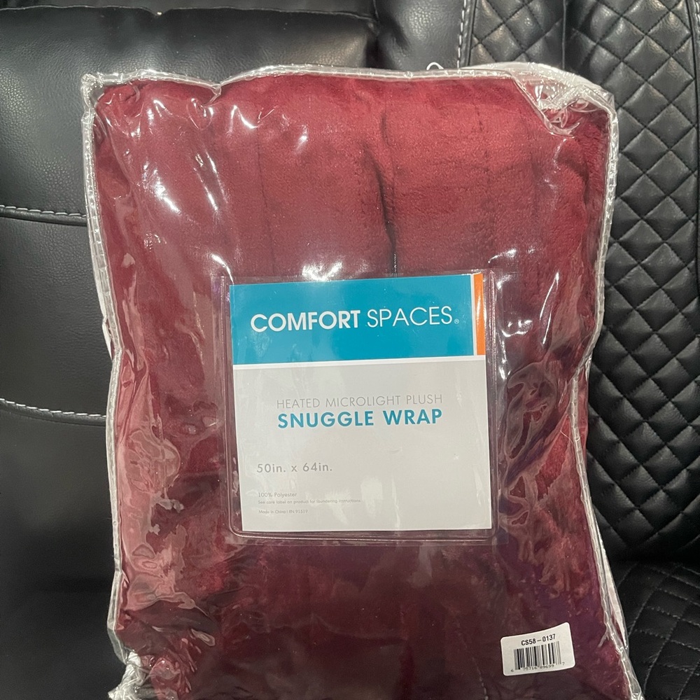 Comfort Spaces- Heated Microlight Plush Snuggle Wrap Brand New  NWT